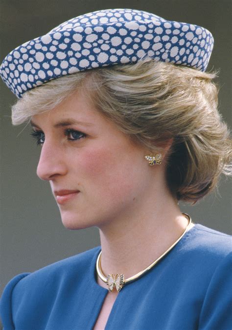 princess diana earrings gold|who inherited princess diana's jewelry.